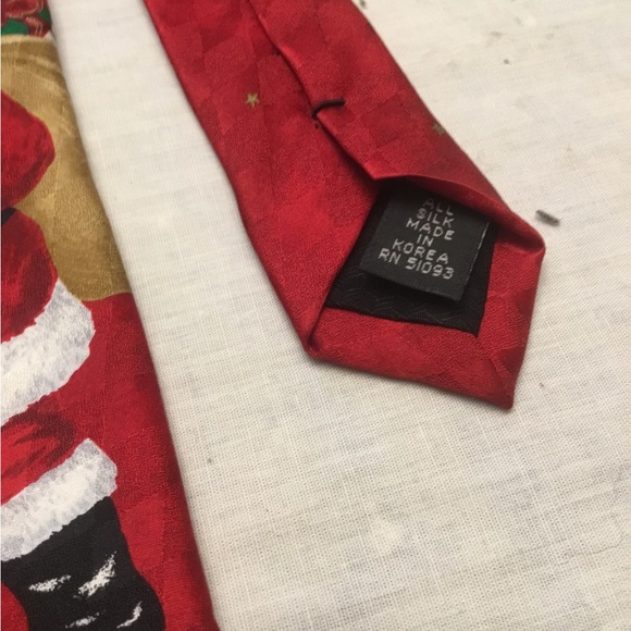 Ties for the holidays - Picture 4 of 12